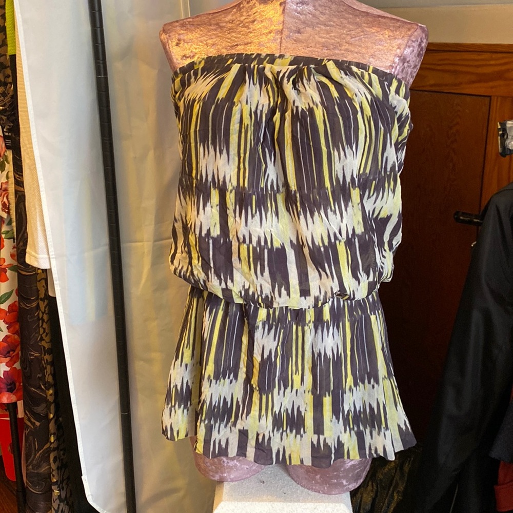 CACHE gray and yellow tube tunic top